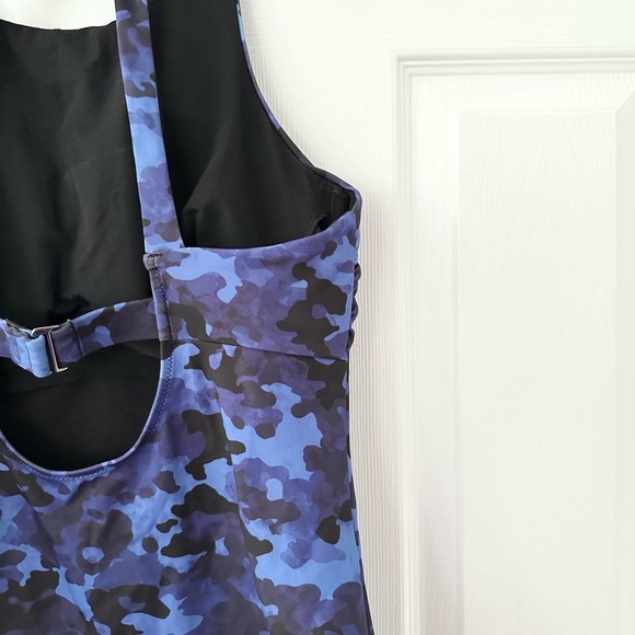 Athleta NWT Blue Camo Maldives High Neck Beach Swim Tankini Top Only 38 B/C - Picture 7 of 11